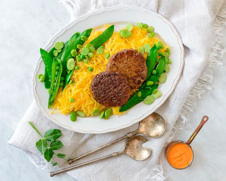 ZAPALLO SPAGHETTI HORNEADO CON HAMBURGUESA VEGANA Y VEGETALES AL DENTE